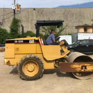 2004 Caterpillar CP323C Vibratory Soil Compactor Roller