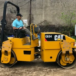 2011 CAT Caterpillar CB34 Smooth Drum Asphalt Roller Compactor