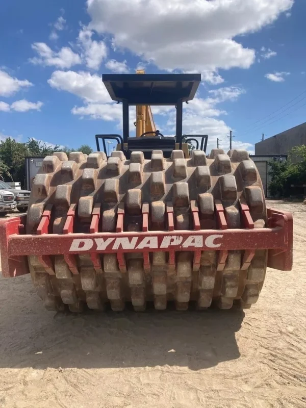 Dynapac 84 Vibratory Padfoot Compactor Roller