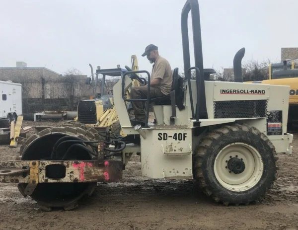 Ingersoll Rand SD40F Padfoot Roller