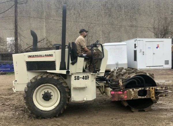 Ingersoll Rand SD40F Padfoot Roller