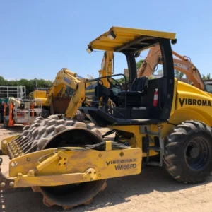 Vibromax VM66PD Vibratory Pad Foot Roller