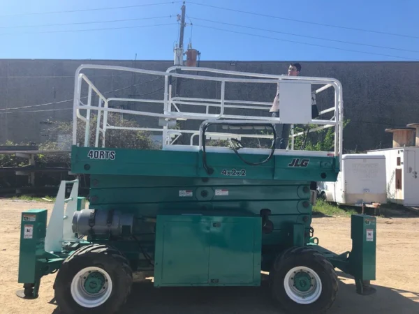 JLG 40RTS Rough Terrain Scissor Lift