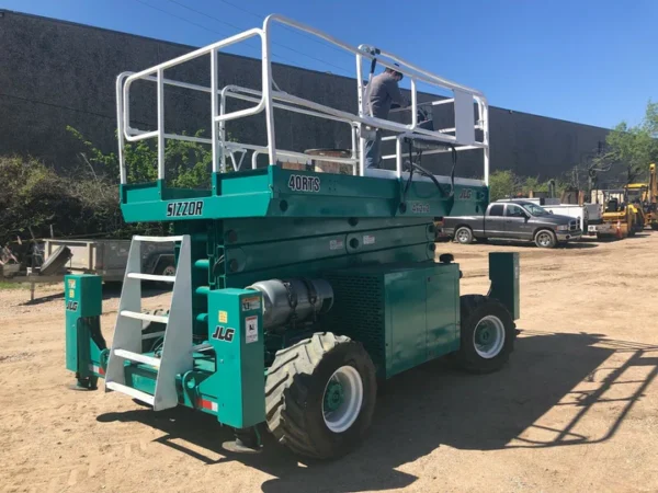JLG 40RTS Rough Terrain Scissor Lift