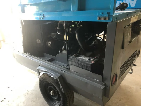 Airman PDS185S Towable Diesel Air Compressor engine